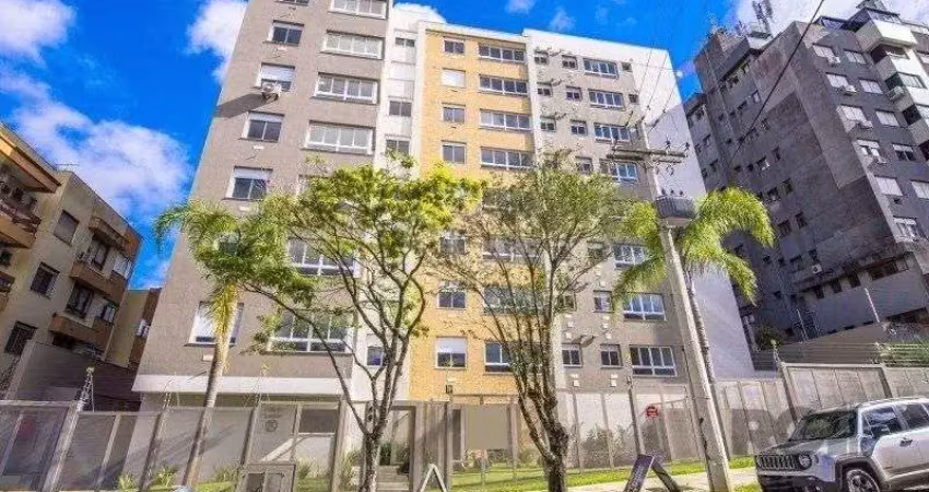 2 quartos ( 1 suíte), churrasqueira e 1 vaga. junto a puc