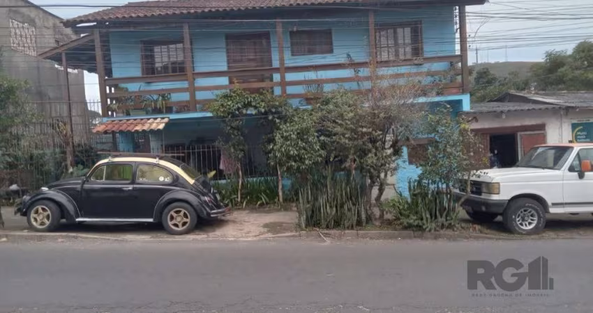 Casa com 3 quartos, vaga de garagem, churrasqueira, no bairro Partenon, Porto Alegre/RS
