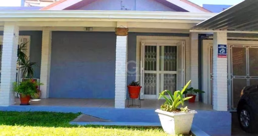 Casa para Venda - 289m², 4 dormitórios, sendo 1 suites, 4 vagas - Cavalhada