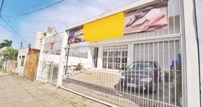 Loja para Venda - 60m², 0 dormitórios, 3 vagas - Petrópolis