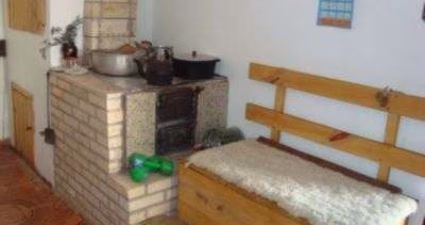 Casa para Venda - 200m², 3 dormitórios, sendo 1 suites, 14 vagas - Cavalhada