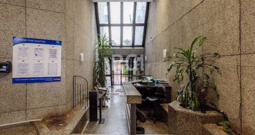 Predio para Venda - 1024m², 0 dormitórios, 9 vagas - São João