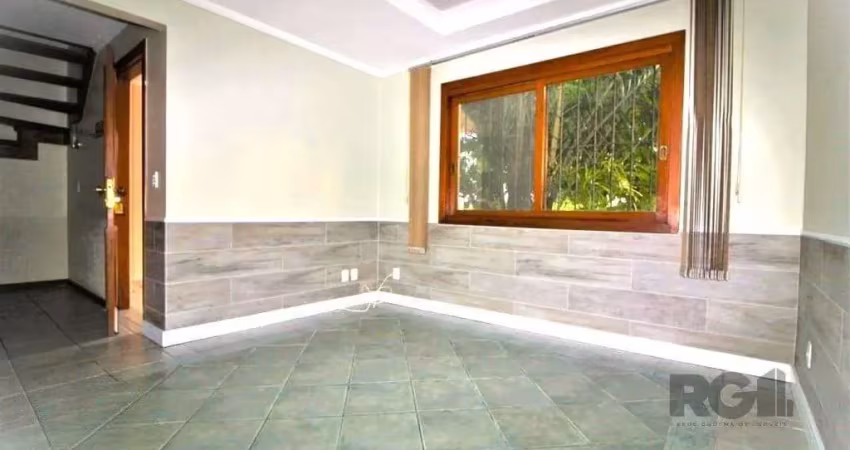 Casa em condomínio 111m² - 3 dormitórios sendo 1 suíte e 4 vagas no bairro espirito santo