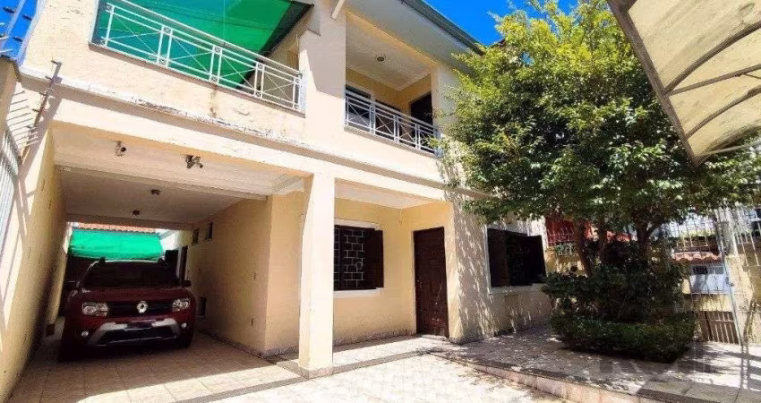 Excelente casa de 230m² com 4 dormitórios e 3 vagas.