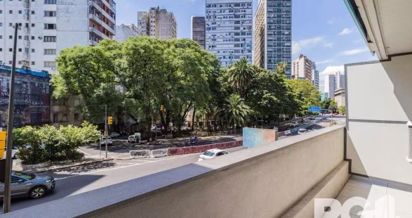 Studio localizado no Centro Histórico de Porto Alegre, uma das ruas mais charmosas e antigas de Porto Alegre.