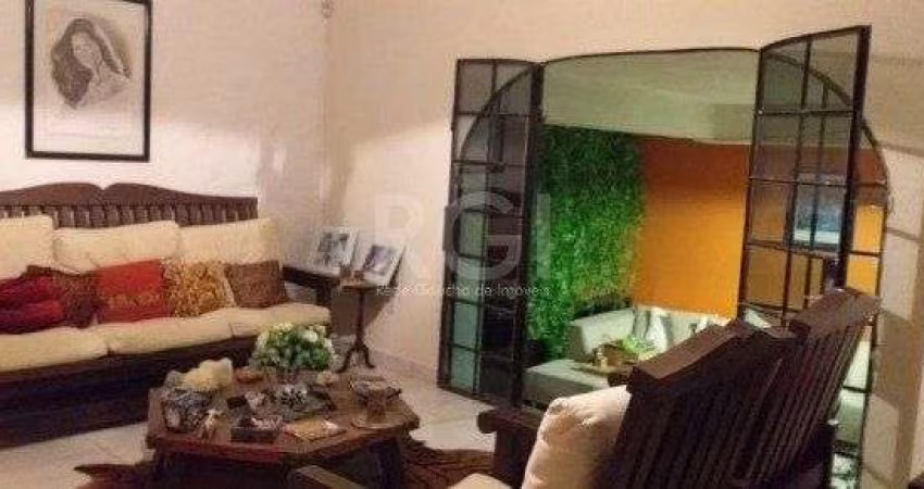 Casa para Venda - 260m², 3 dormitórios, sendo 1 suites, Espirito Santo