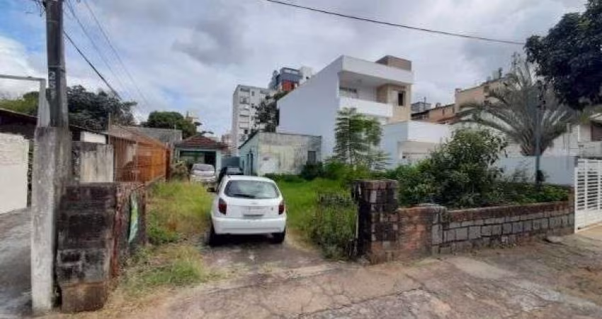 Terreno em Porto Alegre, no bairro São João, à venda.