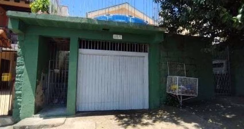 Casa em Porto Alegre, no bairro Tristeza, com 3 dormitório(s), e 3 banheiros, à venda.