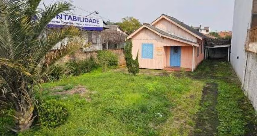 Casa em Porto Alegre, no bairro Espírito Santo, com 3 dormitório(s), e 3 banheiros, à venda.