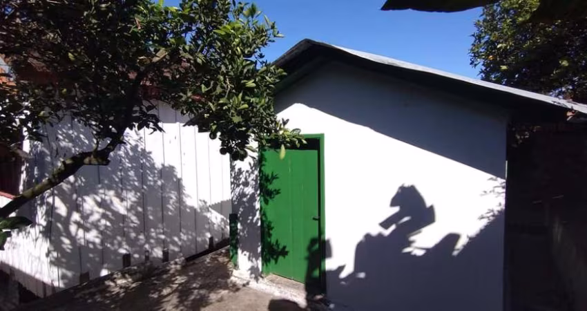 Casa com 2 quartos à venda na Rua Bandeirantes-Lomba do Pinheiro, 242, Lomba do Pinheiro, Porto Alegre
