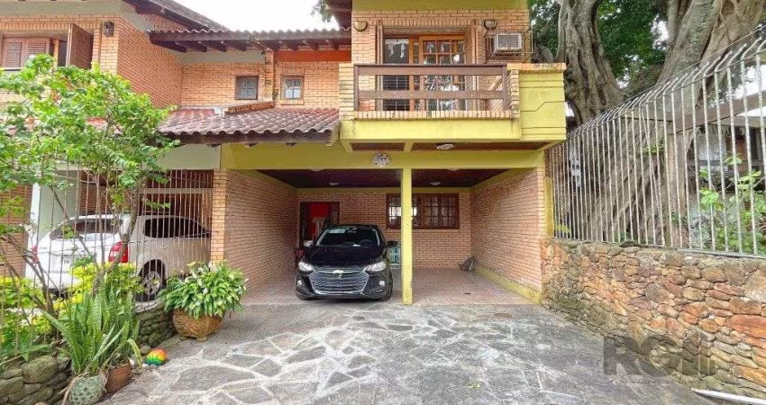 Casa para Venda - 176m², 3 dormitórios, sendo 1 suites, 4 vagas - Jardim Isabel