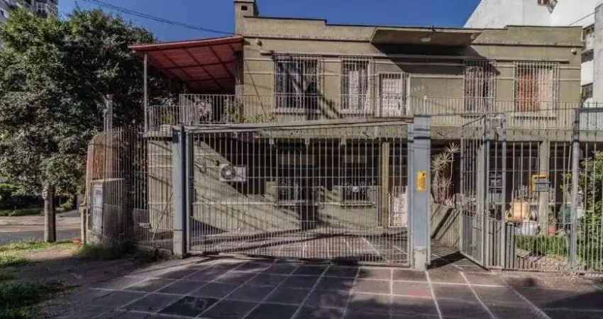 Casa com 2 quartos para alugar na Rua Cabral, 1597, Bela Vista, Porto Alegre