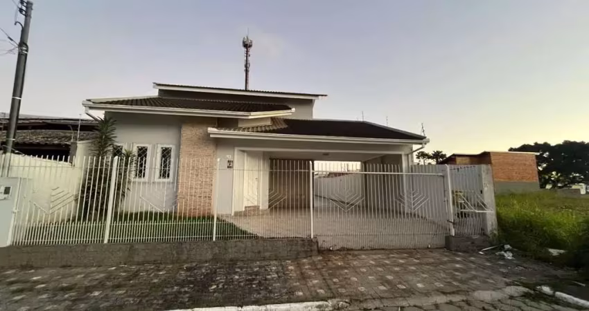 Casa para Locação em Itajaí, Dom Bosco, 4 dormitórios, 1 suíte, 3 banheiros, 4 vagas