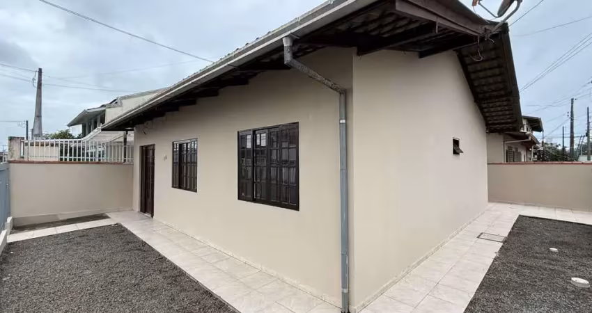 Casa com 3 quartos para alugar na Rua Amapá, 114, Cordeiros, Itajaí