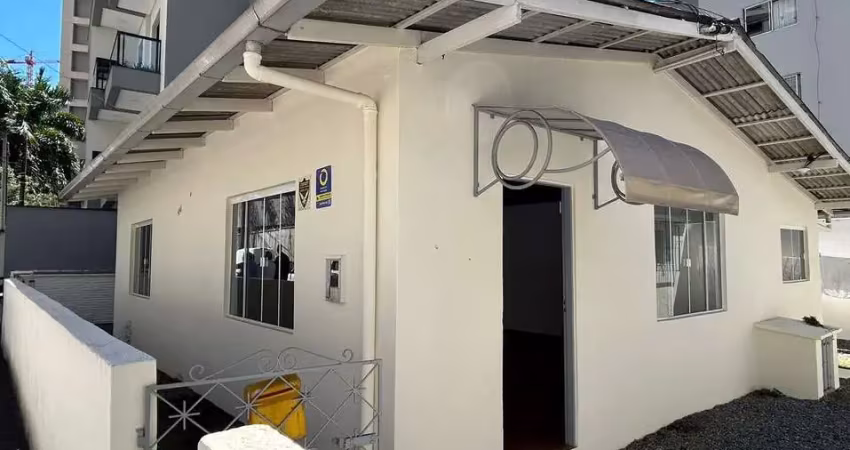 Casa com 2 quartos para alugar na Servidão João Manoel Francisco, 44, Fazenda, Itajaí