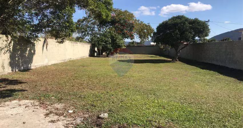 Terreno 480m, plano e murado, jardim atlântico leste, itaipuaçu.