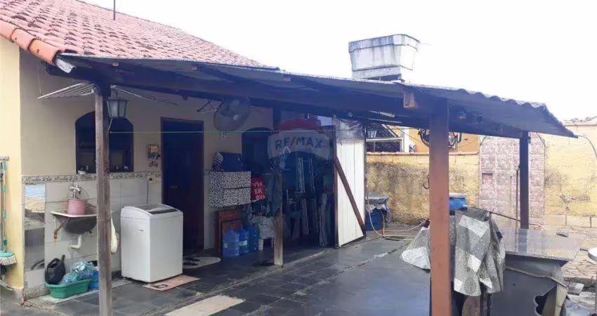 Casa de 2 quartos em condomínio,grande oportunidade!!!