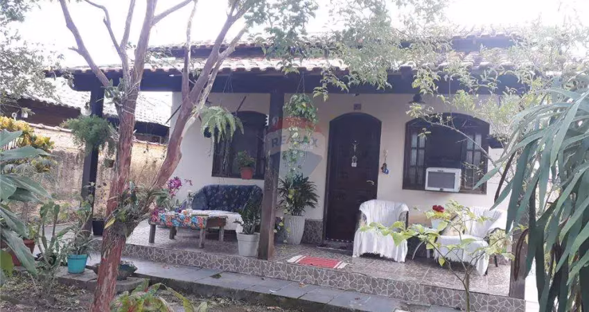 Casa de 2 quartos em condomínio,grande oportunidade!!!