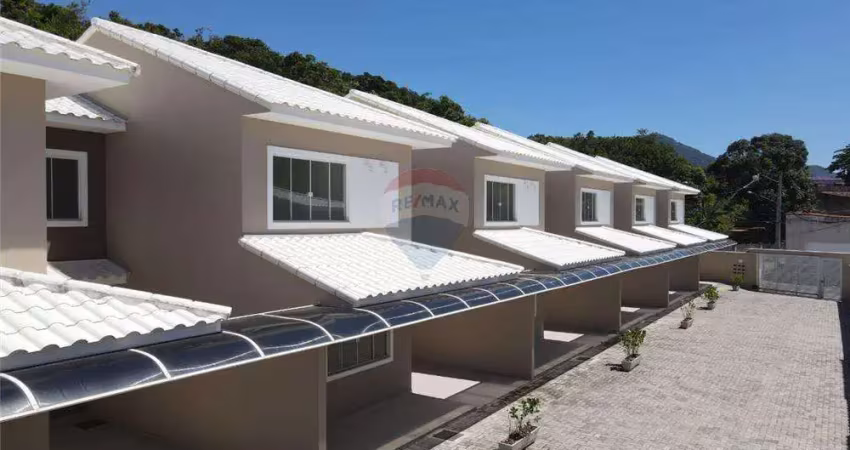 Casa em condomínio fechado com 2 quartos à venda no Ponta Negra, Maricá 
