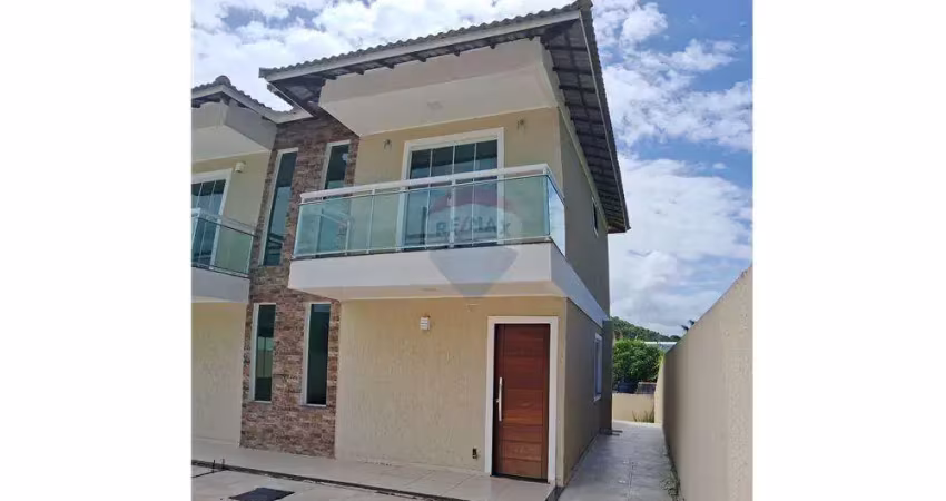 Casa com dois dormitórios e banheiro no centro do barroco.