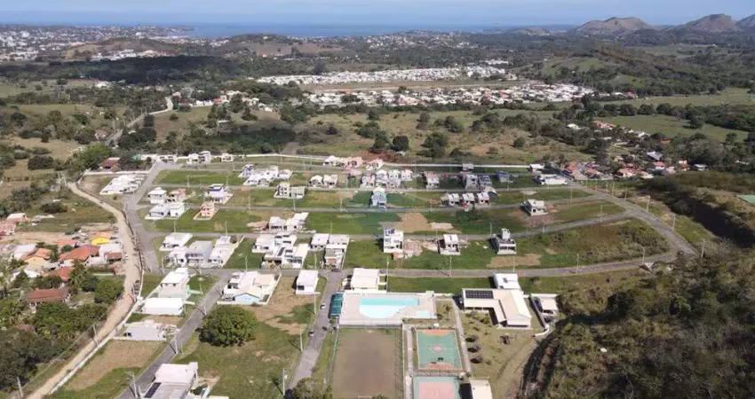 Terreno à venda no Caxito, Maricá 