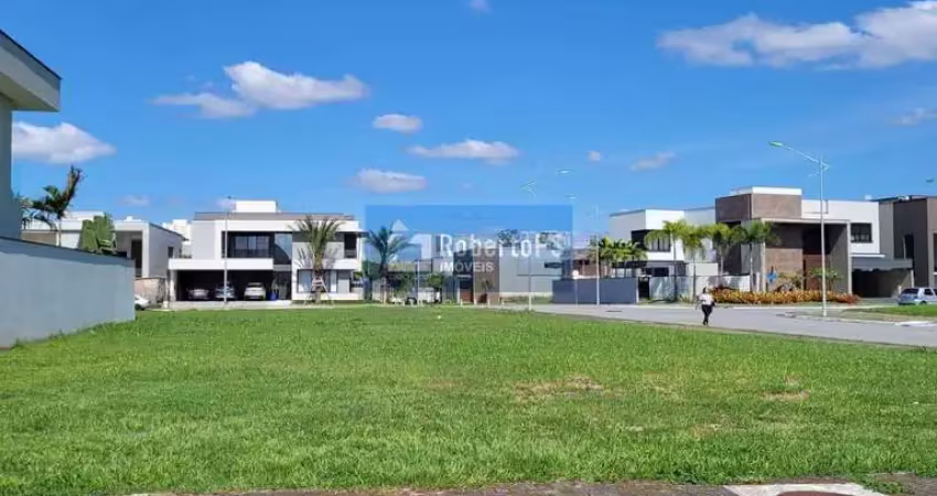 Terreno de 550 m² em excelente localização no jardim do golfe