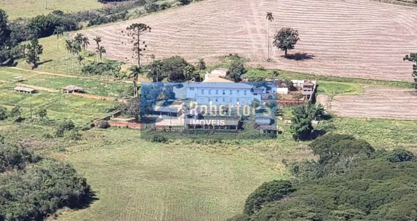 Fazenda de 190 hectares com casa sede construída no ano de 1777 na região de caxambu no sul de minas