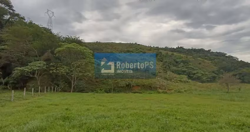 Fazenda com 57 alqueires, no pé da serra da mantiqueira.