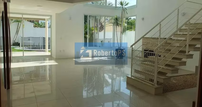 Casa linda no esplanada do sol com 4 suítes e piscina.