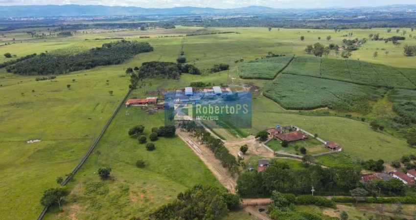Fazenda de 98,6 hectares com infraestrutura completa  totalmente plana