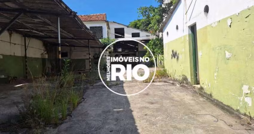 Barracão / Galpão / Depósito com 6 salas à venda na Rua Prefeito Olímpio de Melo, --, Benfica, Rio de Janeiro