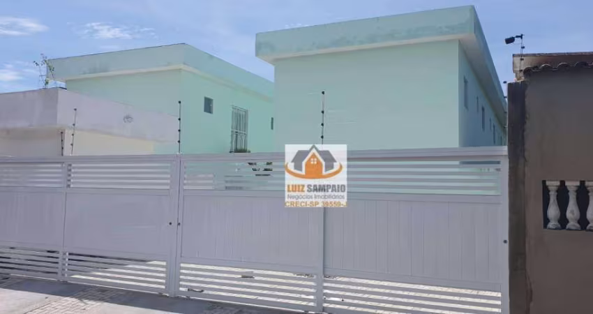 Casa Nova em Condomínio, 2 suítes, Jd Nova Itanhaém Lado Praia