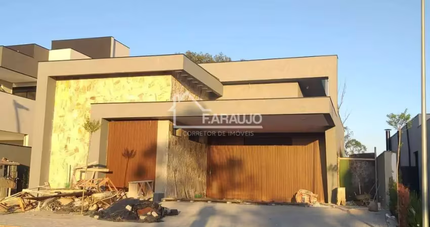 Residência de luxo em condomínio exclusivo em Alphaville Nova Esplanada, Votorantim-SP: 3 quartos, 3 suítes, 2 salas, 5 banheiros, 243 m².