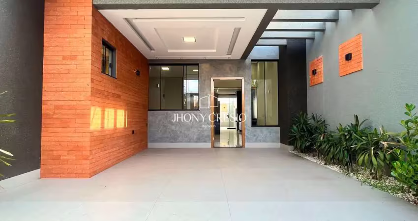 Casa com cozinha planejada e rica em acabamentos. próximo a av. mandacaru
