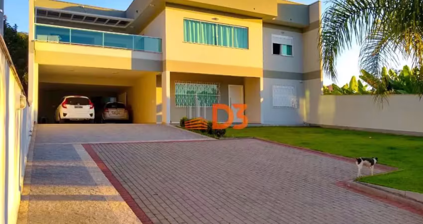 Casa com 5 quartos à venda no Garcia, Blumenau 