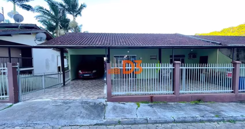 Casa com 4 quartos à venda no Valparaíso, Blumenau 