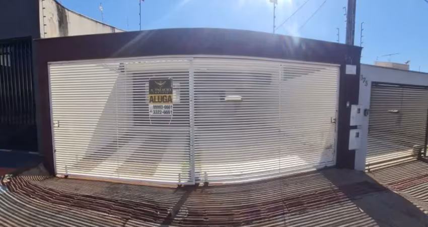 Casa com 3 quartos para alugar na Rua Albino Scotton, Jardim Burle Marx, Londrina
