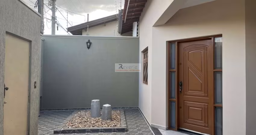 Casa para locação em Indaiatuba-SP, Jardim Regina: 3 quartos, 1 suíte, 1 sala, 2 banheiros, 4 vagas, 180m². Venha conferir!