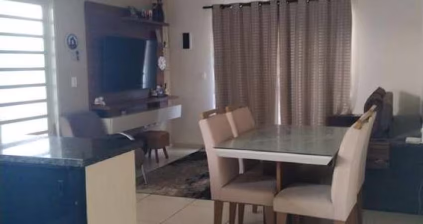 Casa para Venda em Taubaté, Jardim do Lago, 2 dormitórios, 1 banheiro, 2 vagas
