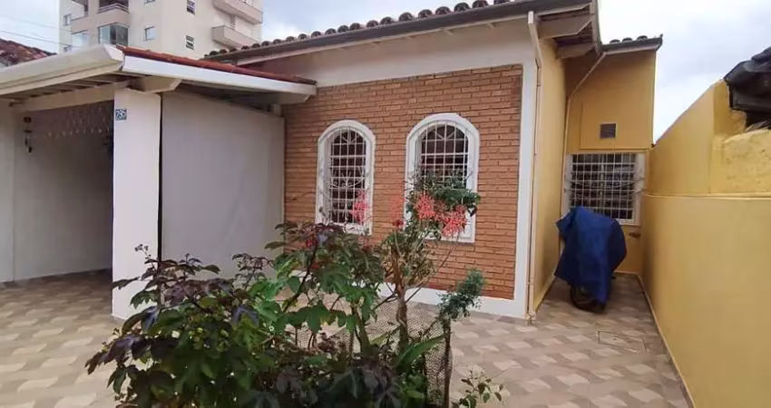 Casa para Venda em Taubaté, Vila Marly, 2 dormitórios, 1 suíte, 3 banheiros, 3 vagas