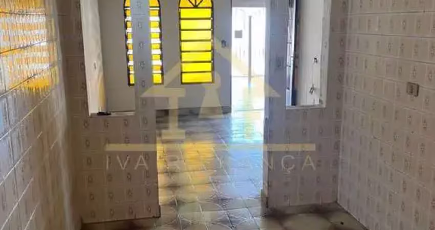 Casa para Venda em Taubaté, Jardim Jaraguá, 3 dormitórios, 2 banheiros, 3 vagas