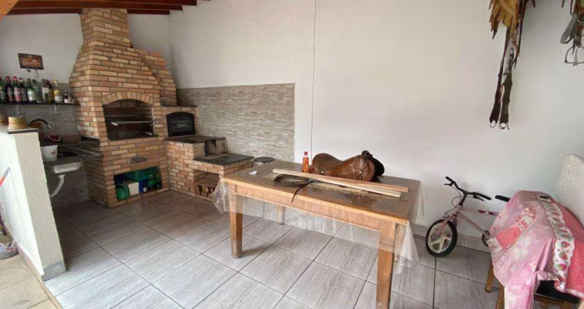 Casa para Venda em Taubaté, Chácara Leal, 2 dormitórios, 1 suíte, 1 banheiro, 2 vagas