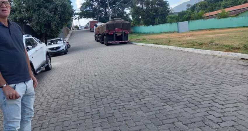 OPORTUNIDADE ÚNICA: 3 LOTES COM 1.906 M² NA AV. VENCESLAU BRAZ OU LOTE DA ESQUINA POR R$450.000,00!