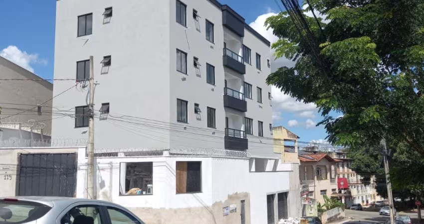 Apartamento Impecável! 2 Quartos, Sacada, Garagem – Pronto pra Morar – R$450mil