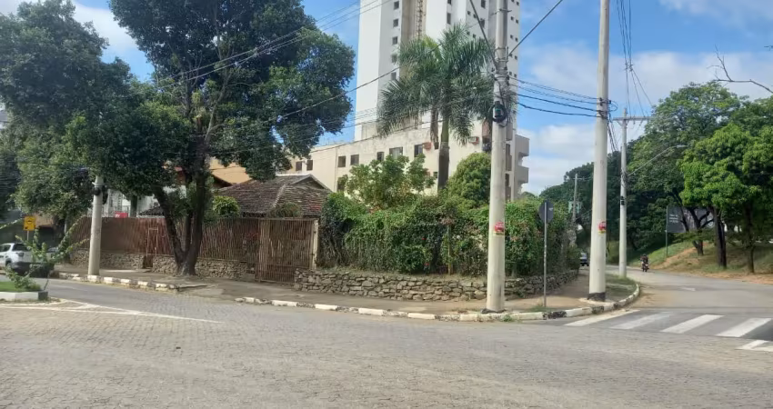 Lote de esquina com localização estratégica, situado na av. álvaro reis esquina com av. brasil, no bairro esplanada — uma das regiões mais valorizadas da cidade.