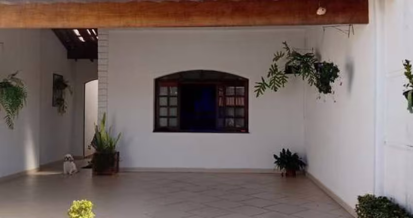 Casa a venda no bairro Estiva - Taubaté/SP