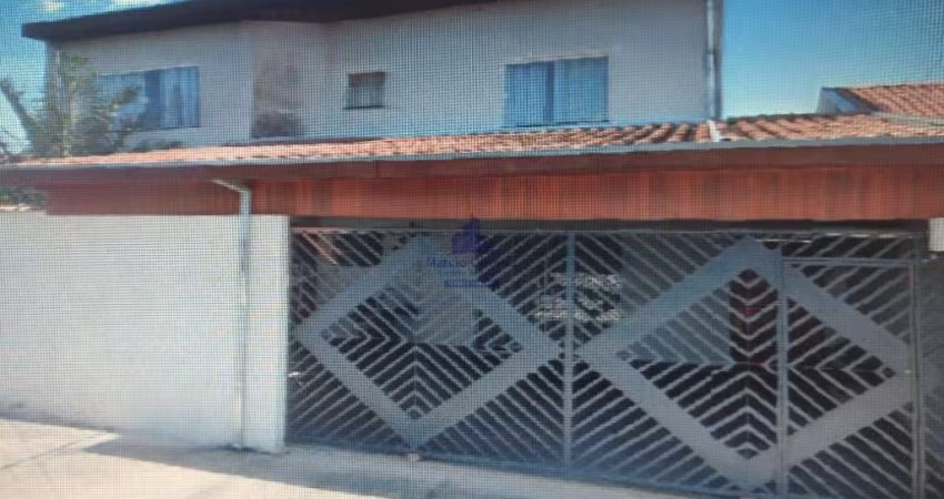 Imperdível! Casa à venda em Taubaté-SP, bairro Esplanada Santa Helena. 3 quartos, 1 suíte, 1 sala, 2 banheiros, 2 vagas de garagem, 220m².