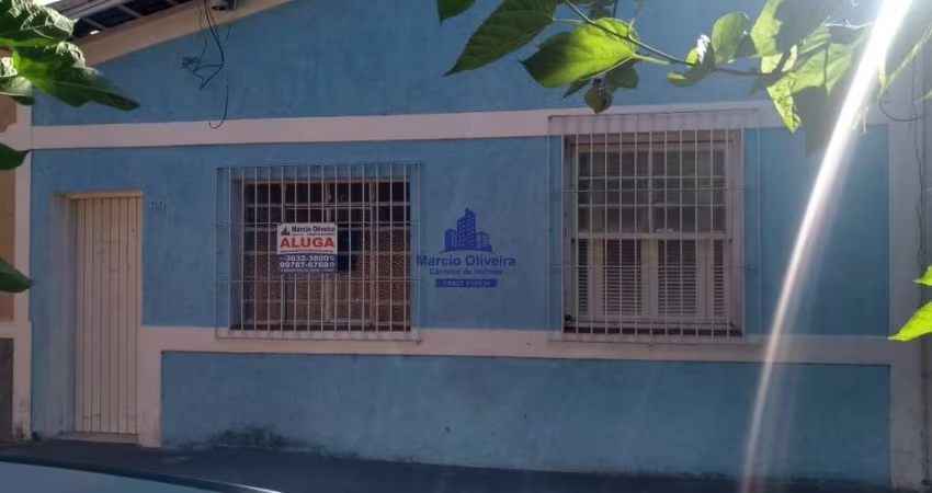Imperdível oportunidade: Casa à venda no Centro de Taubaté-SP, 2 quartos, sala, banheiro, 60,00m² de área.