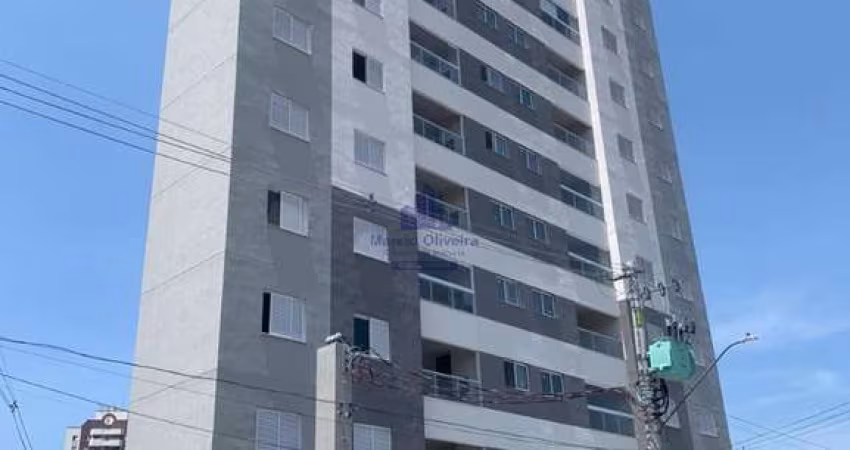 Apartamento à venda com 2 quartos e 1 suíte no Centro de Taubaté-SP: 77m², sala ampla, 2 banheiros e vaga de garagem.