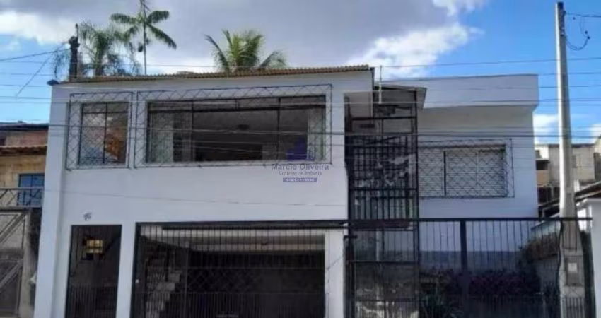 Imperdível oportunidade: Casa à venda em Taubaté-SP, Campos Elíseos! 4 quartos, 2 suítes, 3 salas, 3 banheiros, 2 vagas, 192,85 m²!